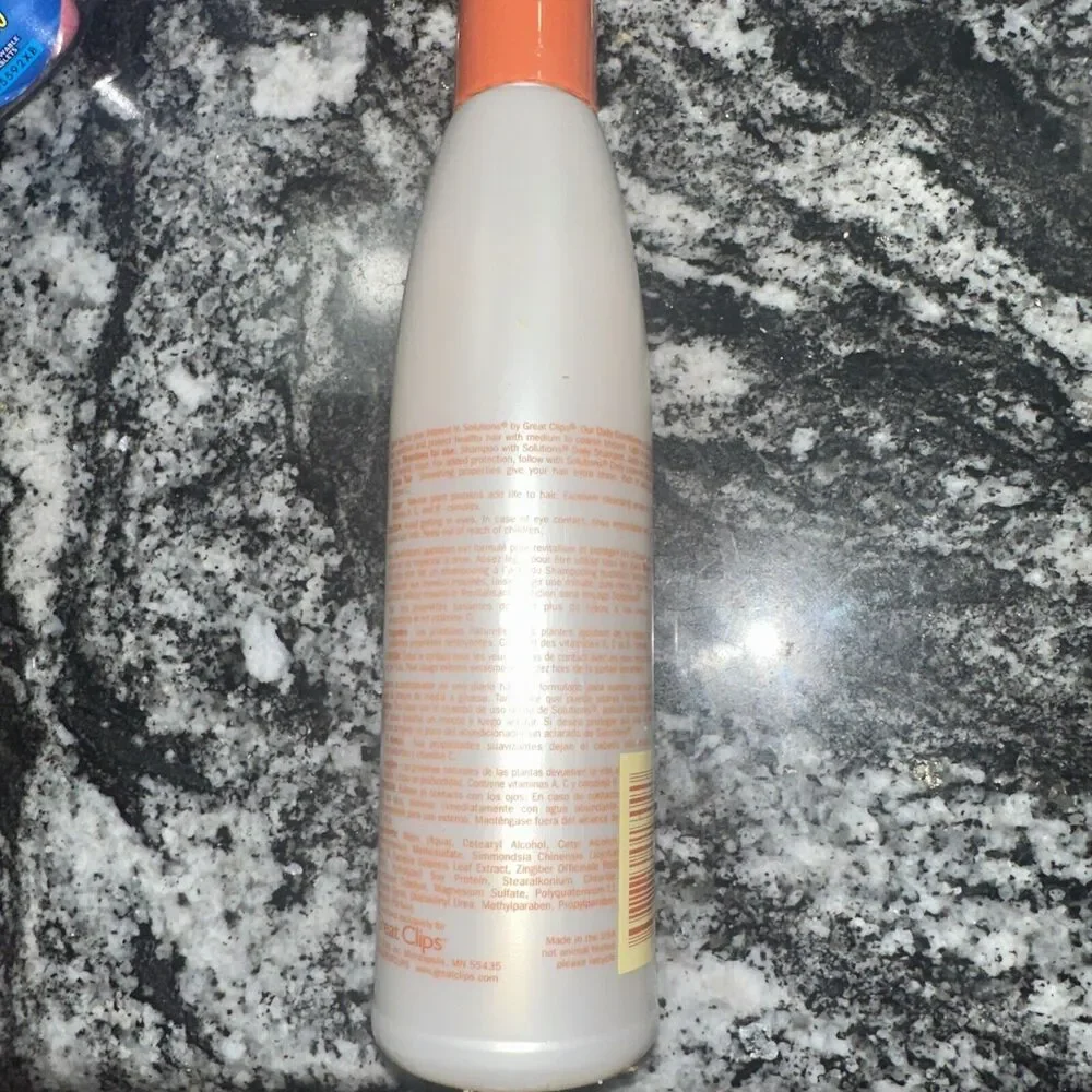 Solutions by Great Clips New Daily Leave in Conditioner White Tea & Ginger 8 oz